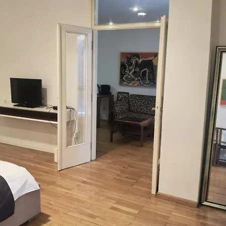 One Bedroom Theatre * Belgrad