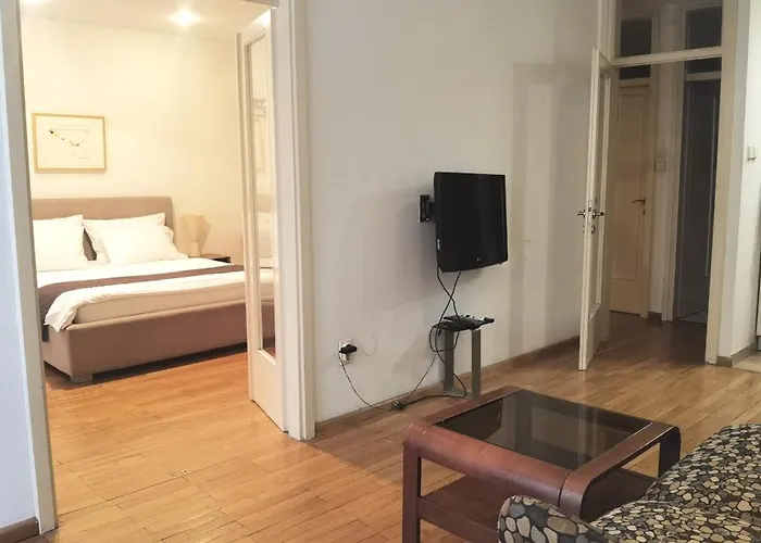 One Bedroom Theatre Lejlighed *