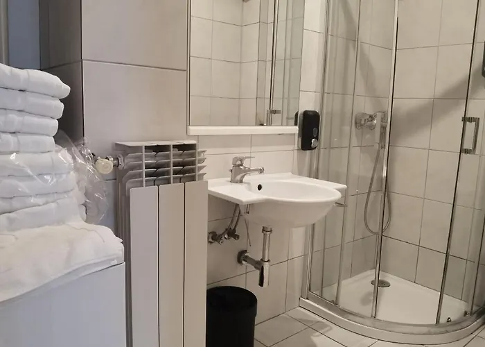 One Bedroom Theatre *